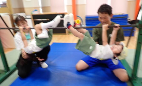 鉄棒運動